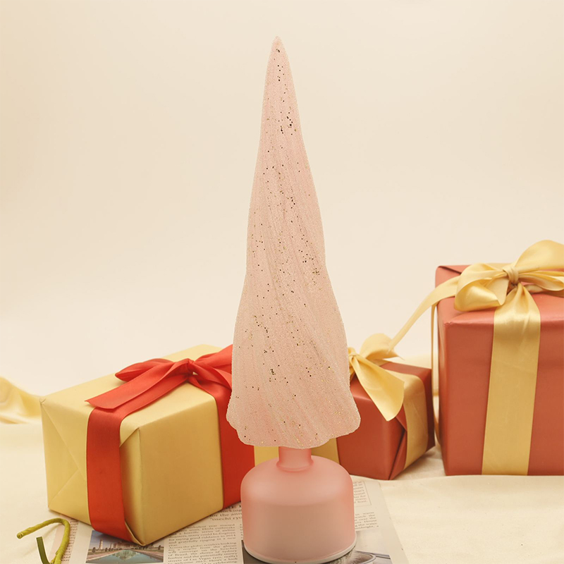 Größen: 10 x 33 cm und 10 x 38 cm. Festlicher drehbarer Weihnachtsbaum aus Glas mit LED-Lichtern